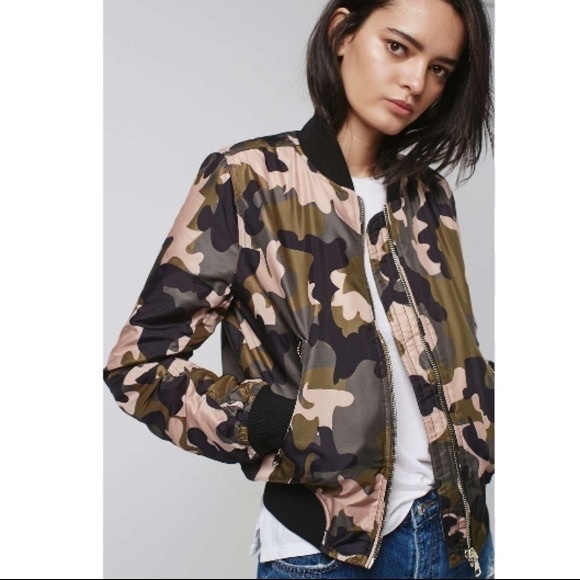 Topshop Camouflage Bomber Jacket (Size 2 US/UK 6) - Green, Taupe, Black & Gold - Picture 4 of 12